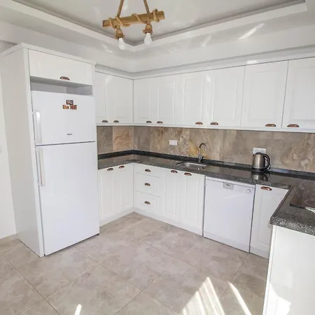 Nisa Villa, Oezel Havuzlu, Villa *