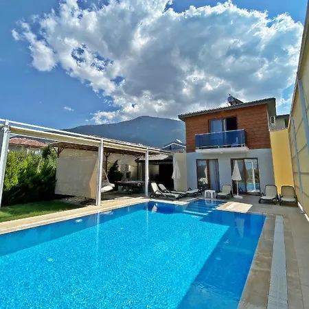 Nisa Villa, Oezel Havuzlu, *