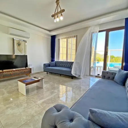 Nisa Villa, Oezel Havuzlu, Vilă *